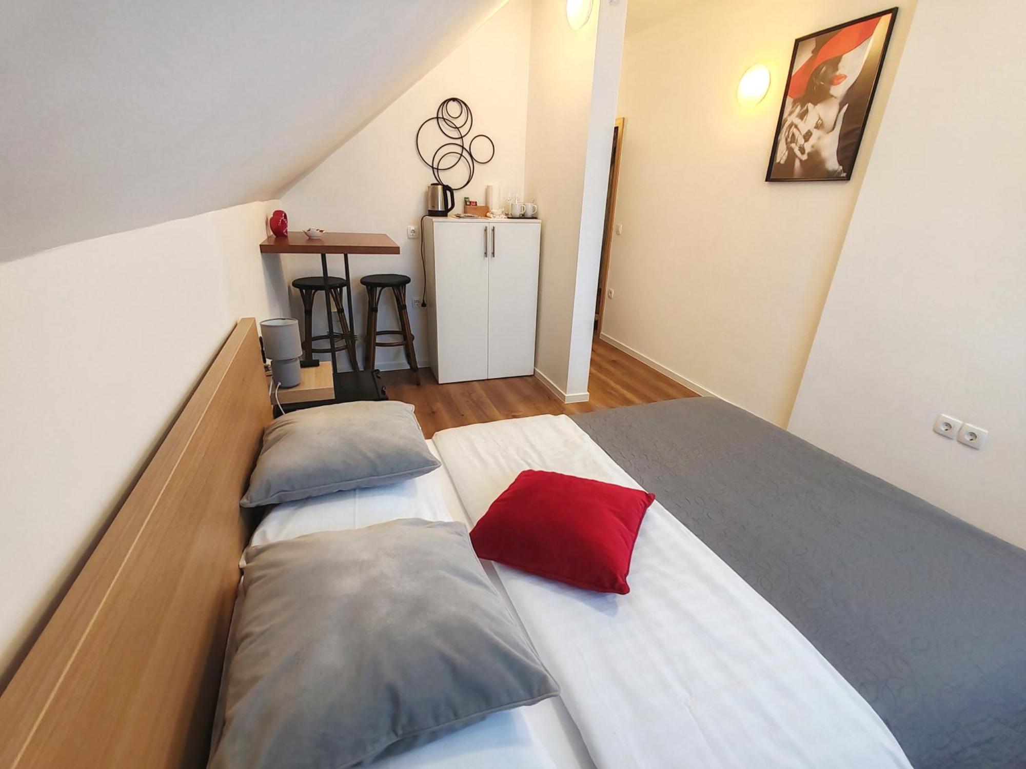 Lucky Center Ljubljana Apartment Room photo